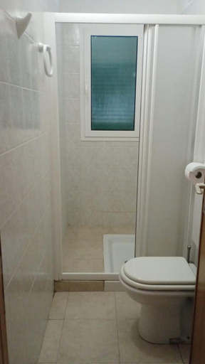 Bathroom 3, L'Oasi del Rossese, Imperia
