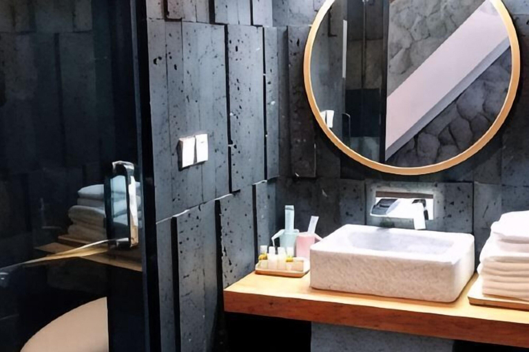 Bathroom 4, Yunyi Hot Spring Zangpin Inn, Baoshan