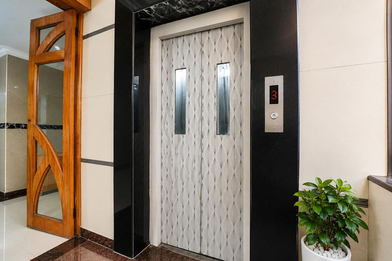 Public Area 2, FabHotel Le Royal Inn, Chennai