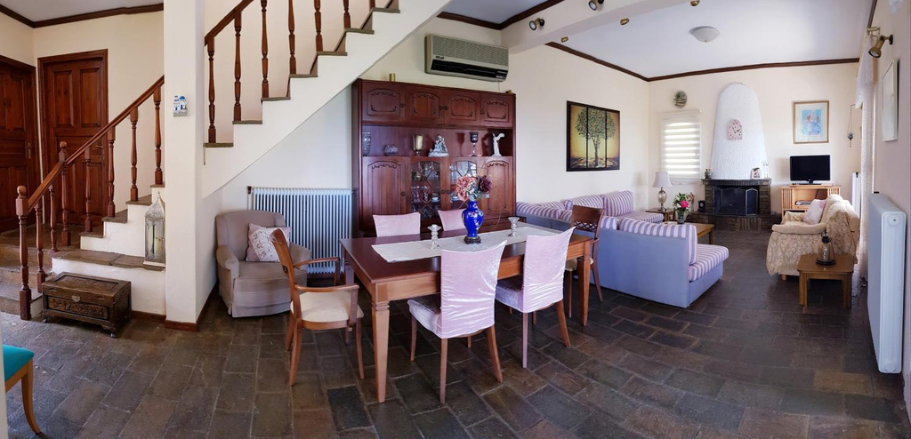 Others 3, Villa Eleonas, East Macedonia and Thrace