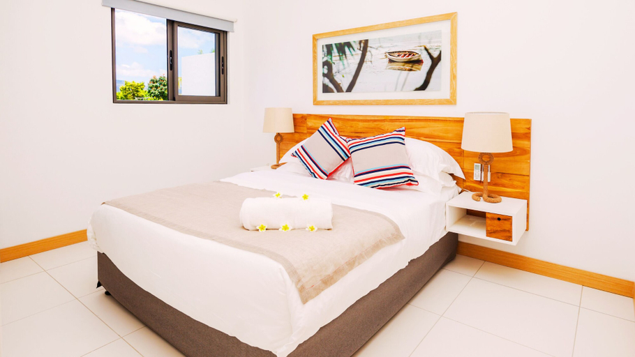 Bedroom 2, Latitude by Horizon Holidays, Black River