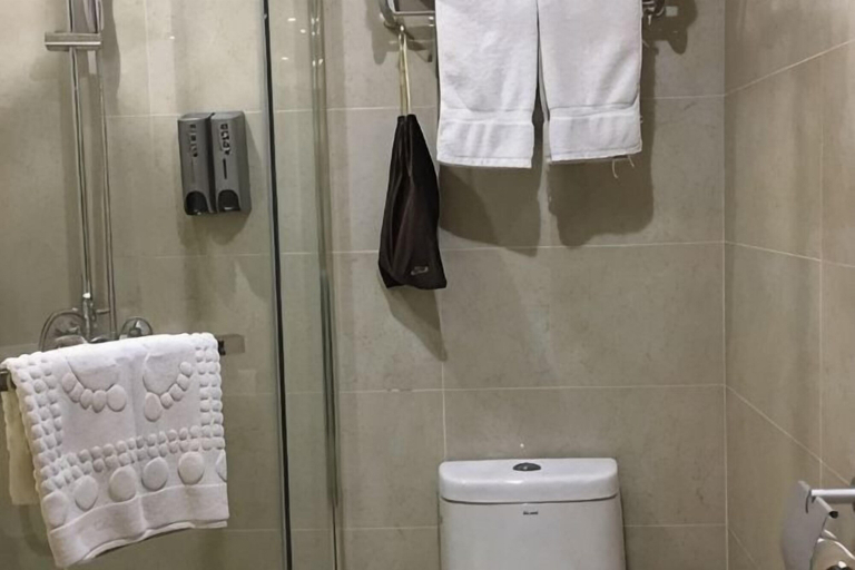Bathroom, Yunhai Business Hotel, Ma'anshan