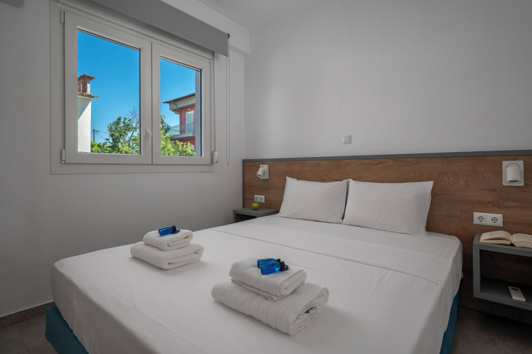 Room 2, SLV Danai 7 Apartments, East Macedonia and Thrace