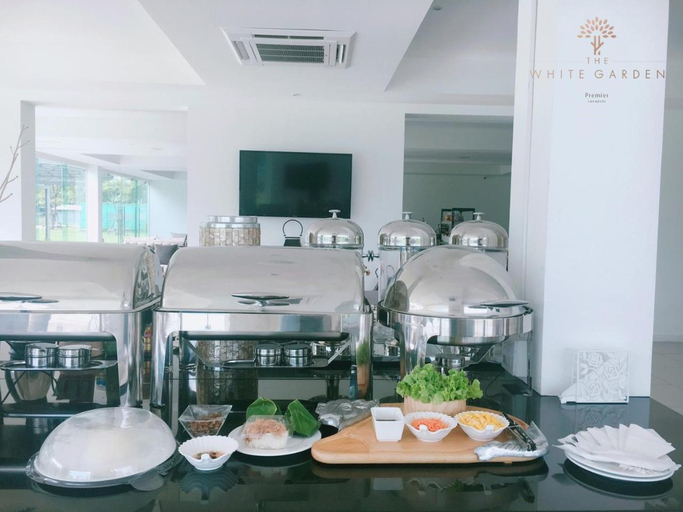 Food & Drinks 4, The White Garden Premier Saraburi, Muang Saraburi