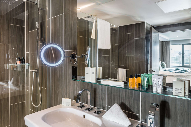 Bathroom 5, Courthouse Hotel Shoreditch, London