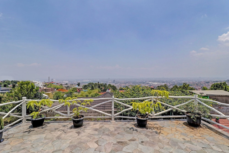 Public Area 3, Collection O 90617 Rumah Oma Opa Syariah, Bandung