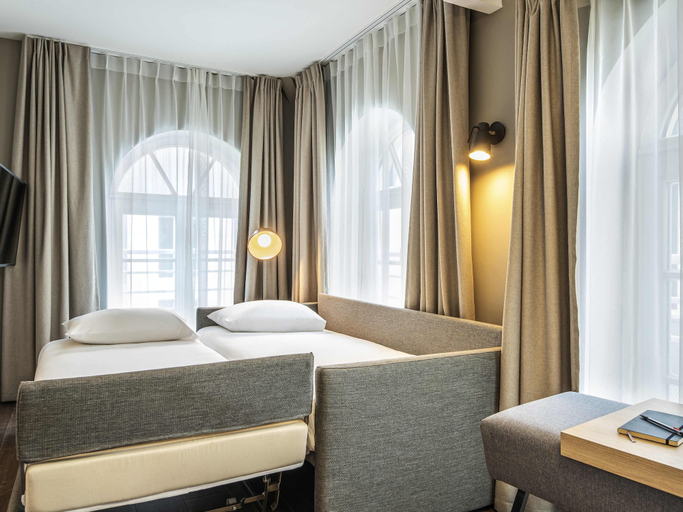 Bedroom 3, Aparthotel Adagio Lille Centre Grand Place, Nord