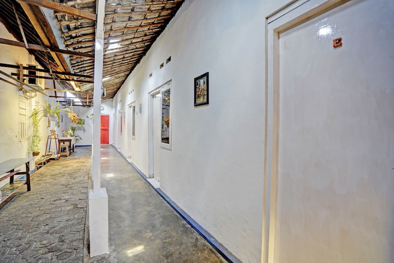 Public Area, OYO Life 92921 Omaya Kost Syariah, Jombang
