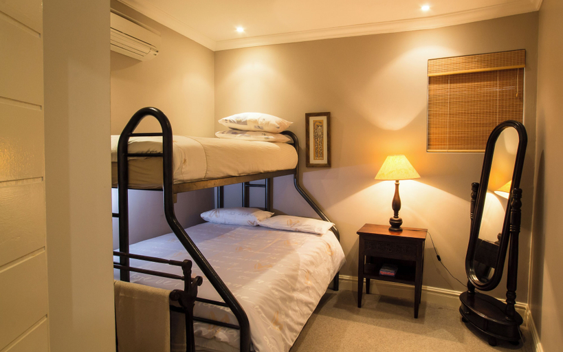 Bedroom 3, 702 Oyster Rock, eThekwini