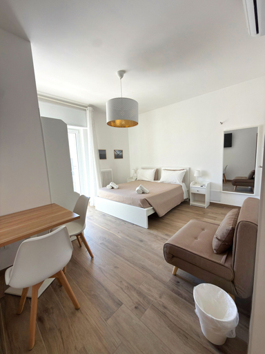 Room 5, Termoli Station, Campobasso