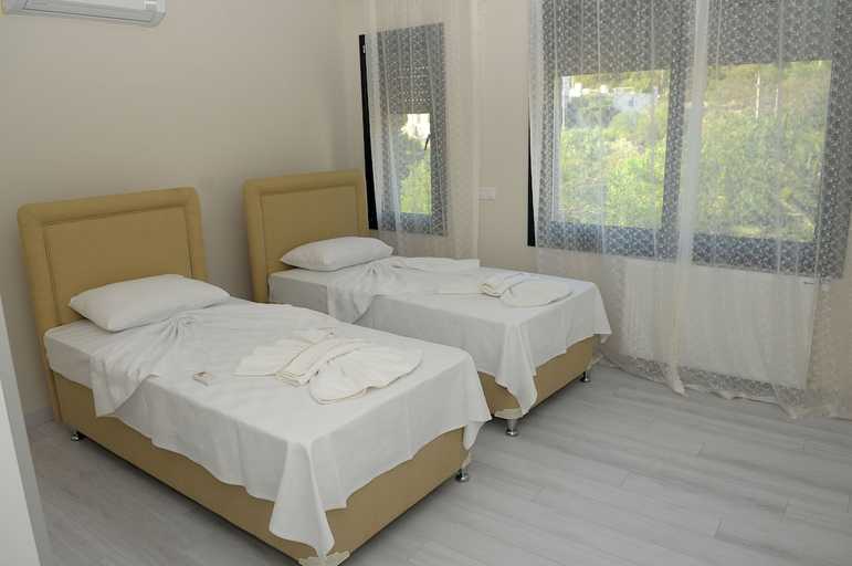 Bedroom 3, Saatli Apart Otel, Çeşme