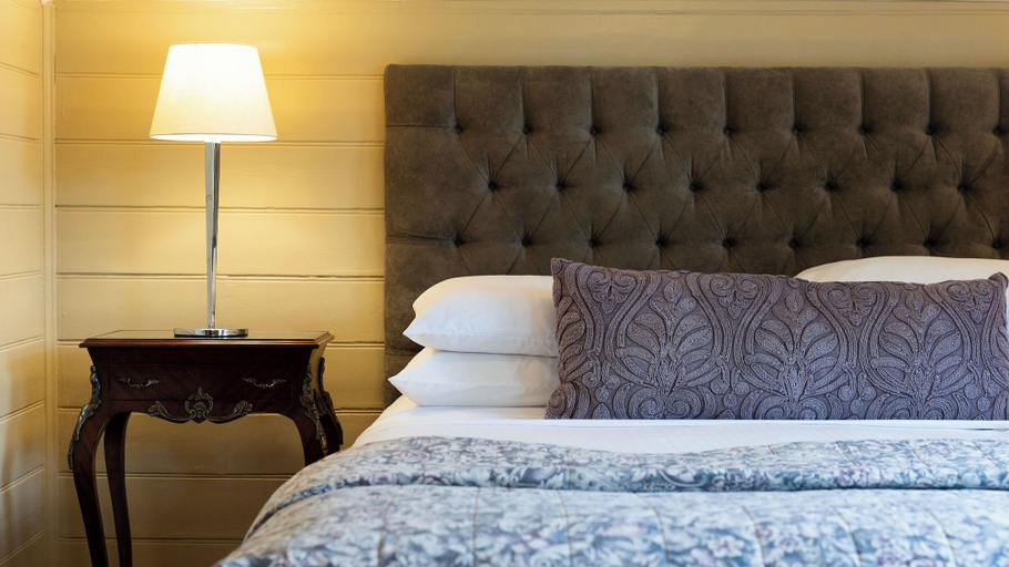 Room 4, Kurrara Historic Guest House, Blue Mountains