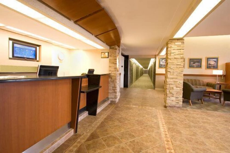 Public Area, Woodlands Inn & Suites, Northern Rockies