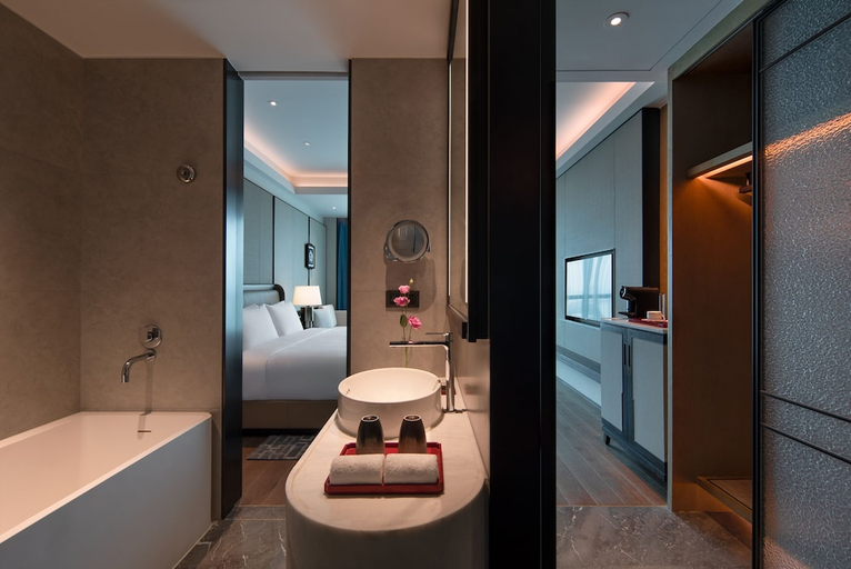 Bathroom 4, Empark Grand Hotel Zhongguancun, Beijing