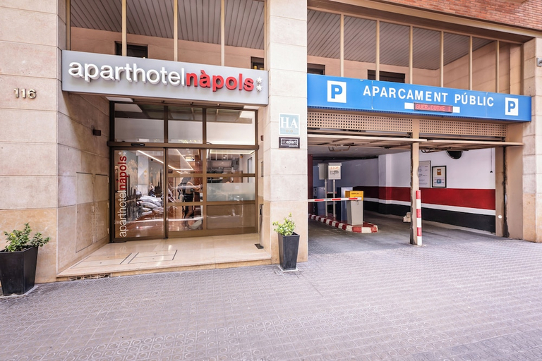 Exterior & Views 2, Aparthotel Napols, Barcelona