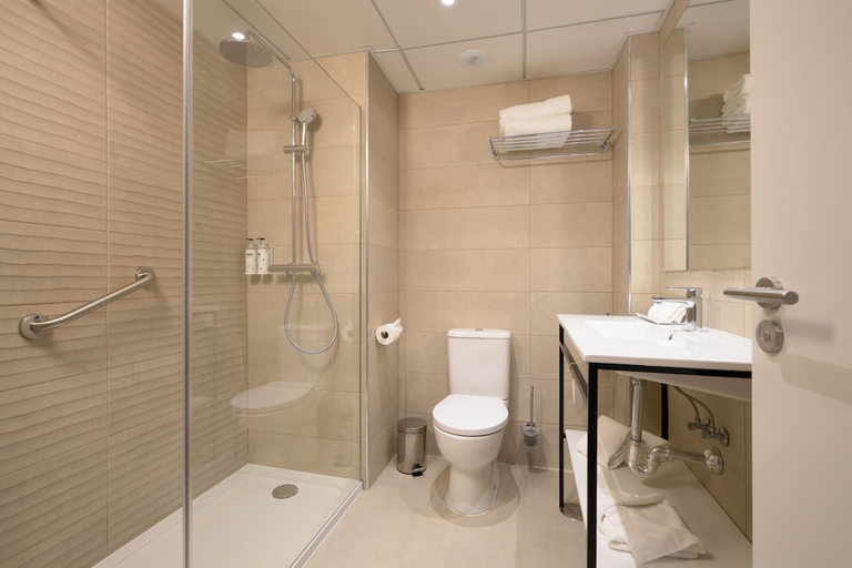 Bathroom 5, Obal Hotel Marbella, Málaga
