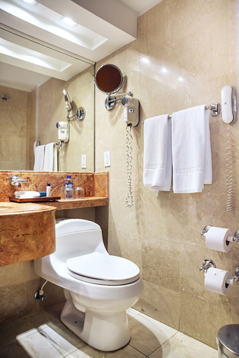 Bathroom 5, Tequendama Bogotá, Santafé de Bogotá