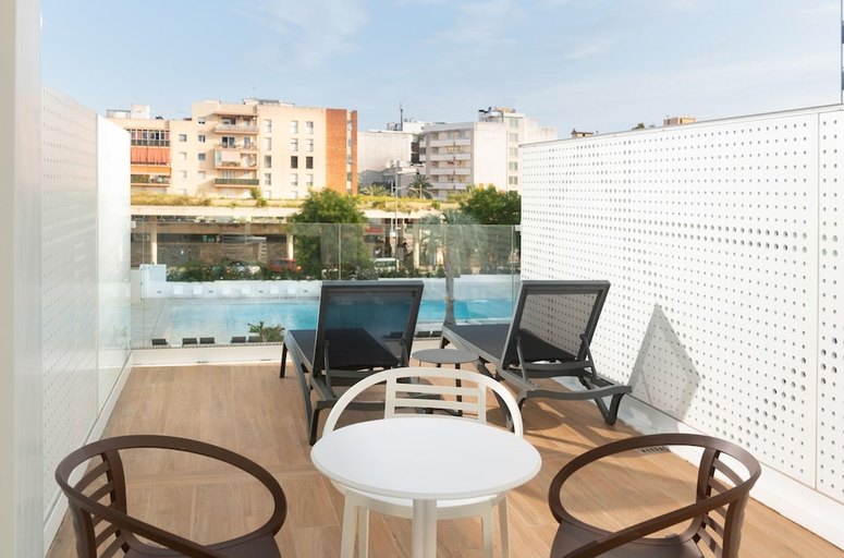 Others 5, L'Azure Hotel, Girona