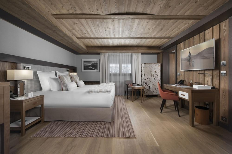 Bedroom 3, Hotel Barriere Les Neiges Courchevel, Savoie