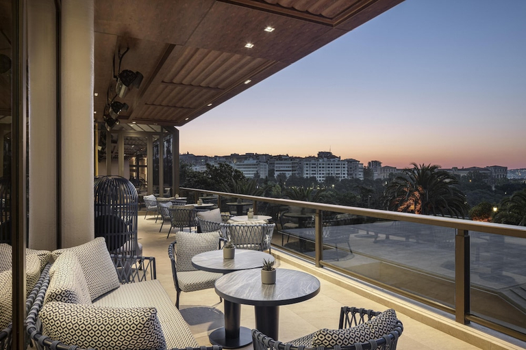 Public Area, Hilton Istanbul Bosphorus, Beşiktaş