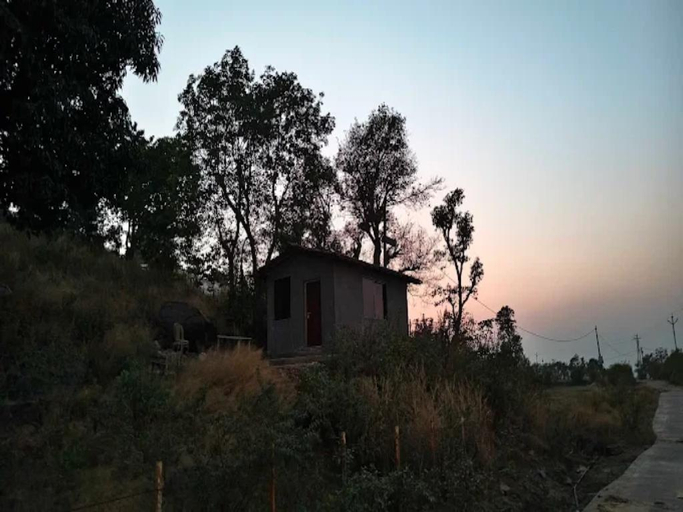 Others 3, Empyrean Tarry, Nashik