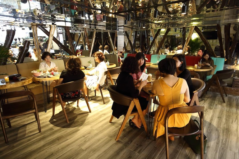 Food & Drinks 4, Me Gustas Central Hotel, District 1