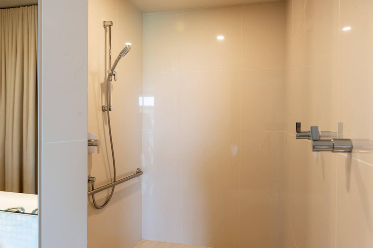 Bathroom 2, Hotel du Lac Champlain, an Ascend Collection Hotel, Le Haut-Richelieu