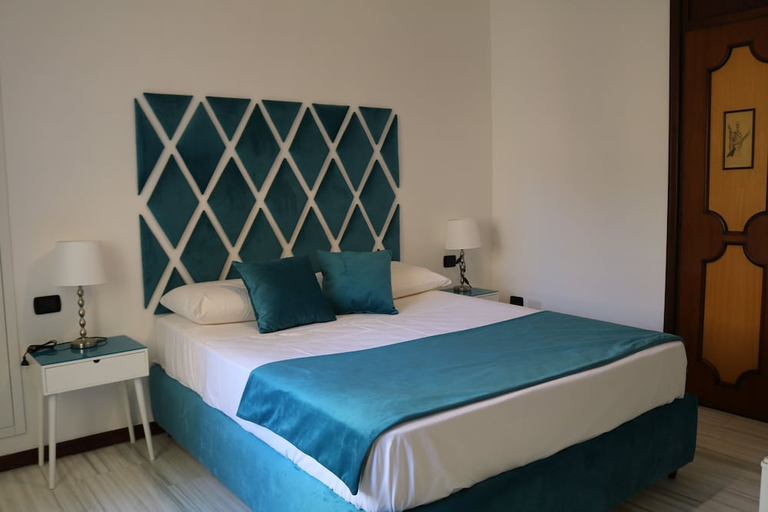 Bedroom 3, Suite Napoli Riviera, Napoli