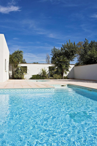 Pool 4, Marina View Stay for Four, Alpes-Maritimes
