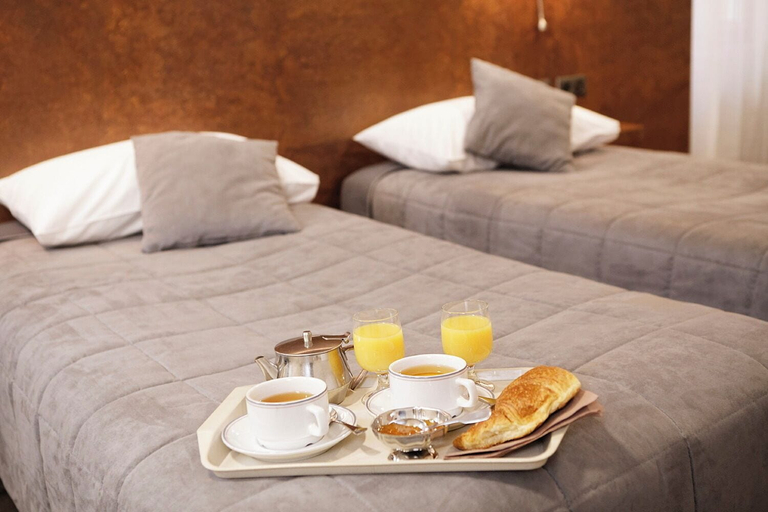 Bedroom 3, Hotel Lons, Ariège