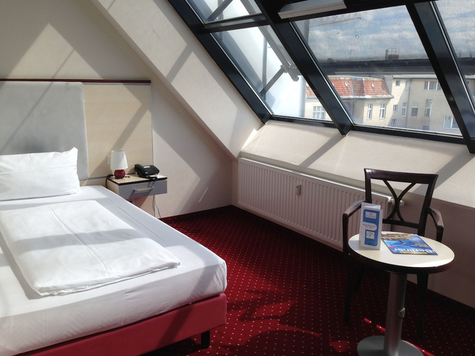 Bedroom 3, Come Inn Berlin Kurfürstendamm, Berlin