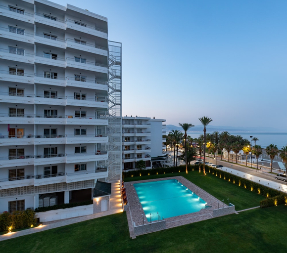 Exterior & Views 2, Hotel Apartamentos Bajondillo, Málaga