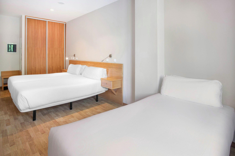 Bedroom 3, B&B Hotel Braga Lamacaes, Braga
