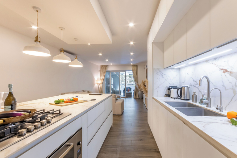 Private kitchen 3, Modern Beautiful Pool And Sea Apt Qawra, Saint Paul's Bay