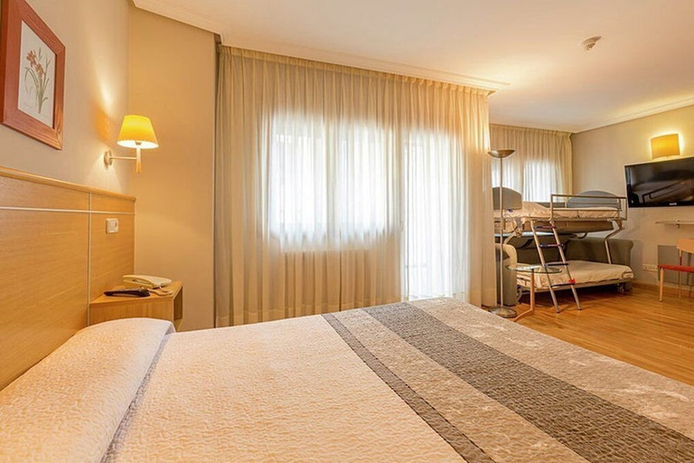Others 2, Hotel Santamaria, Navarra