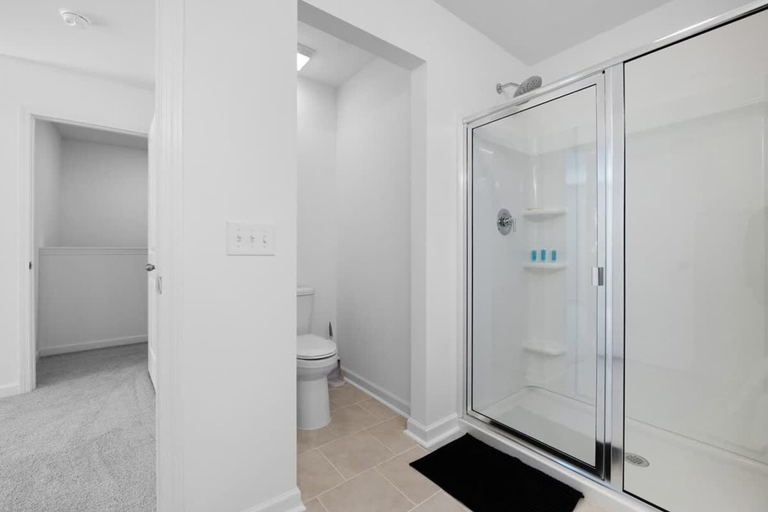 Room 4, Brand New Townhome 2024 Great Deal, Guilford