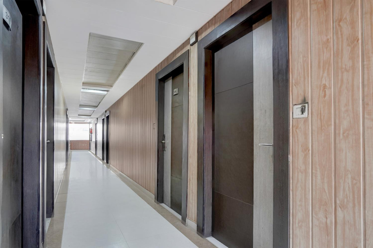 Public Area 2, Hotel Le Central, Hardwar