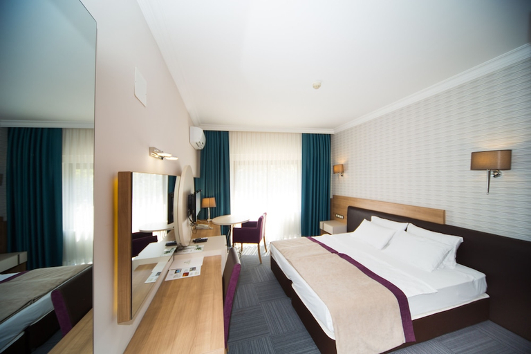 Bedroom 3, Spilos Hotel, Merkez