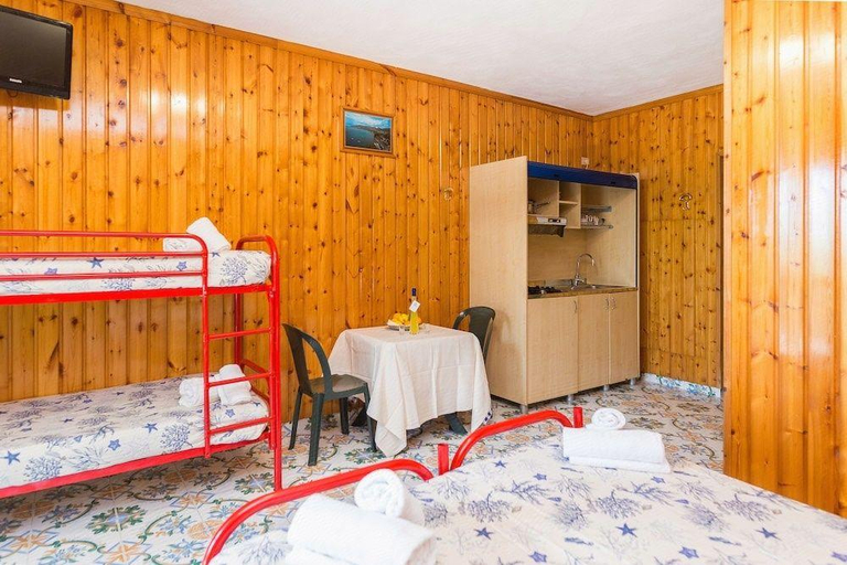 Bedroom 2, Bleu Village, Napoli