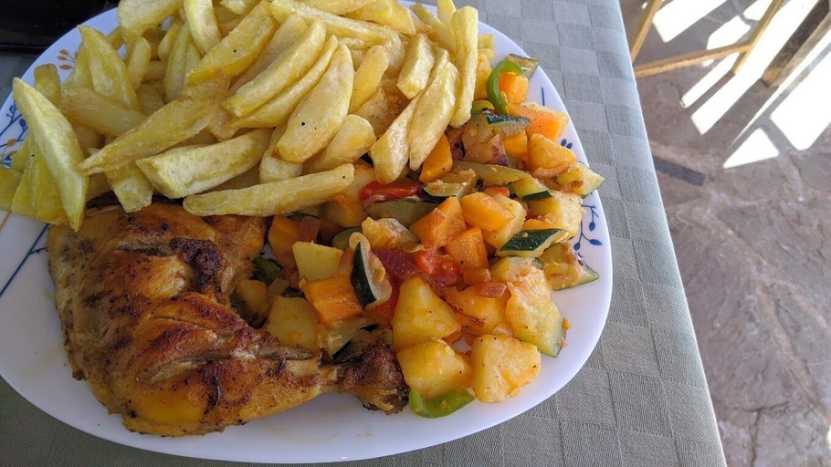 Food & Drinks 5, Titanic Hotel Msambweni, Msambweni