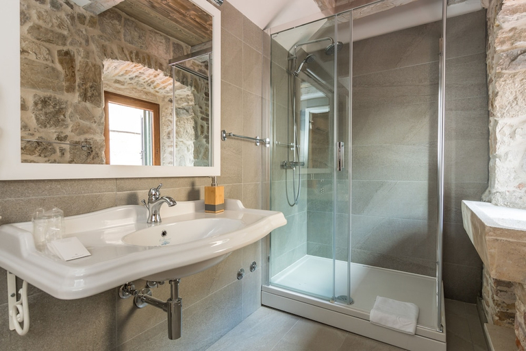 Bathroom 4, Heritage Palace Varos - Quaint & Elegant Hotels, Split