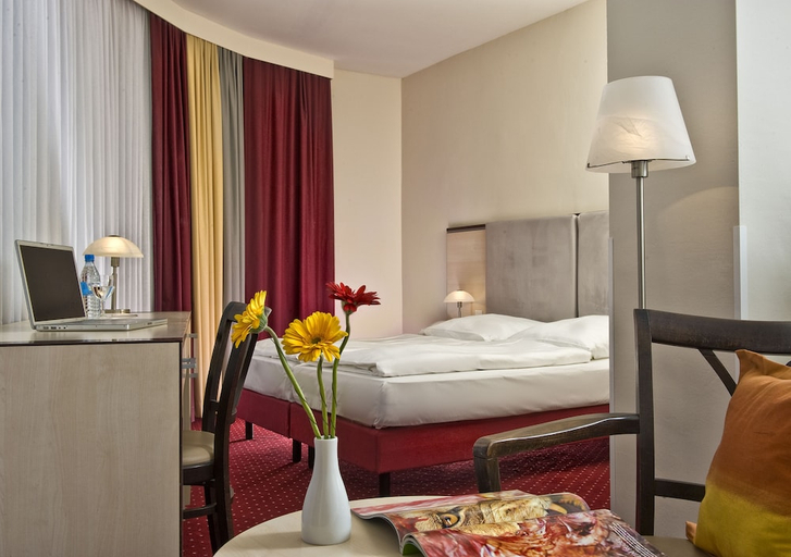 Bedroom 4, Come Inn Berlin Kurfürstendamm, Berlin