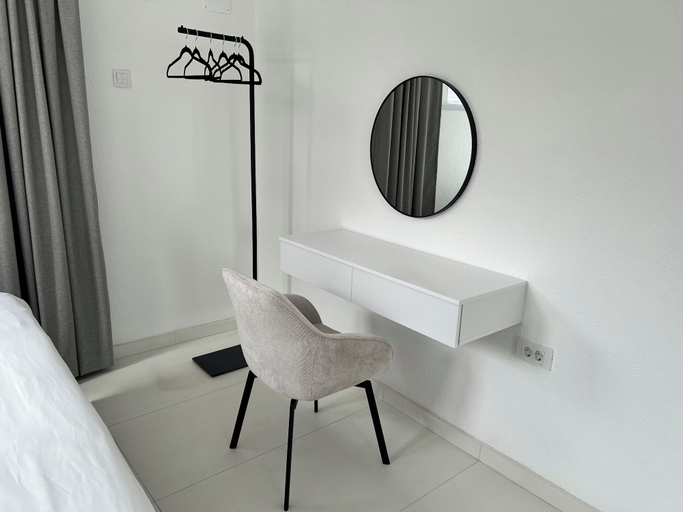 Room 2, CHATEL - Boutique Suites
