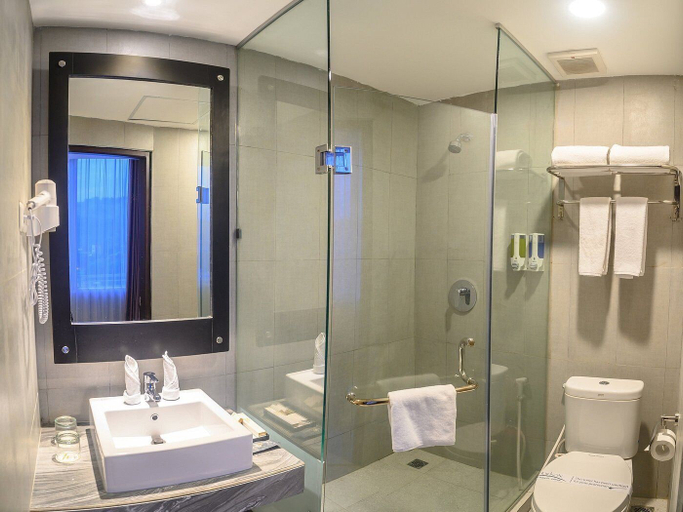 Bathroom, Horison Kotaraja Papua, Jayapura