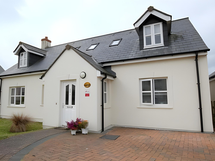 Exterior & Views 2, Sunset Bed and Breakfast, Pembrokeshire