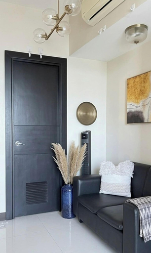 Bedroom 2, Luxury Uptown Parksuites - BGC, Taguig