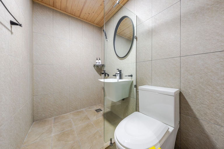 Bathroom 4, Rabbit Star Pension, Chuncheon