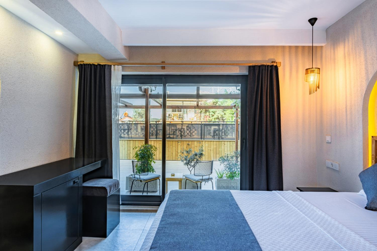 Bedroom 3, Cinar Boutique Hotel, Kaş