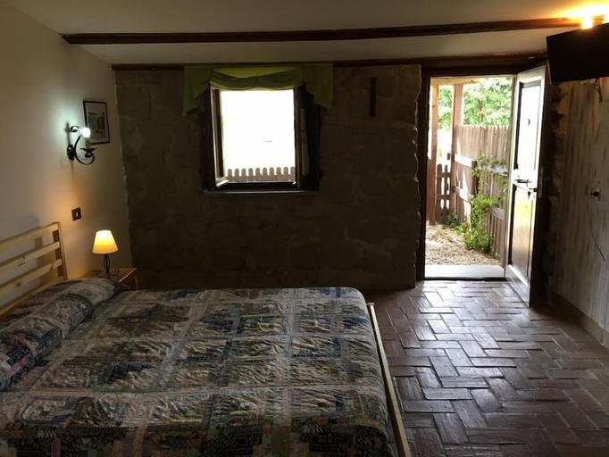 Others 4, Agriturismo Monte Due Torri, Rome