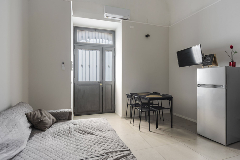 Room 5, Ciuri Ciuri Apartment by Wonderful Italy, Catania